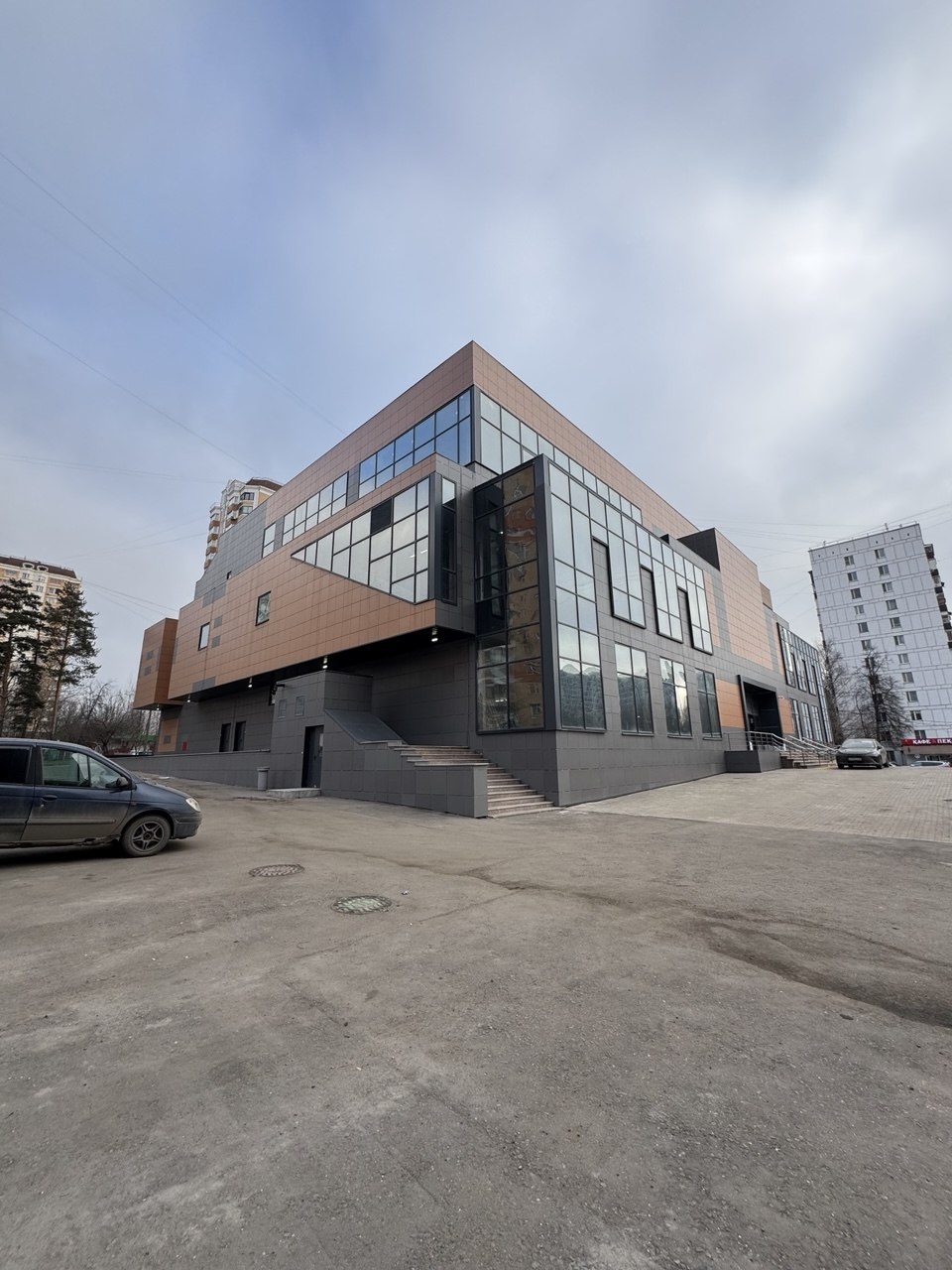 Фасад ТБЦ Солнцево